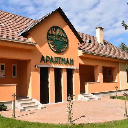 Apartment Szazesztendos Reveszhaz