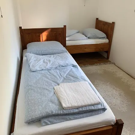 Apartment Szazesztendos Reveszhaz